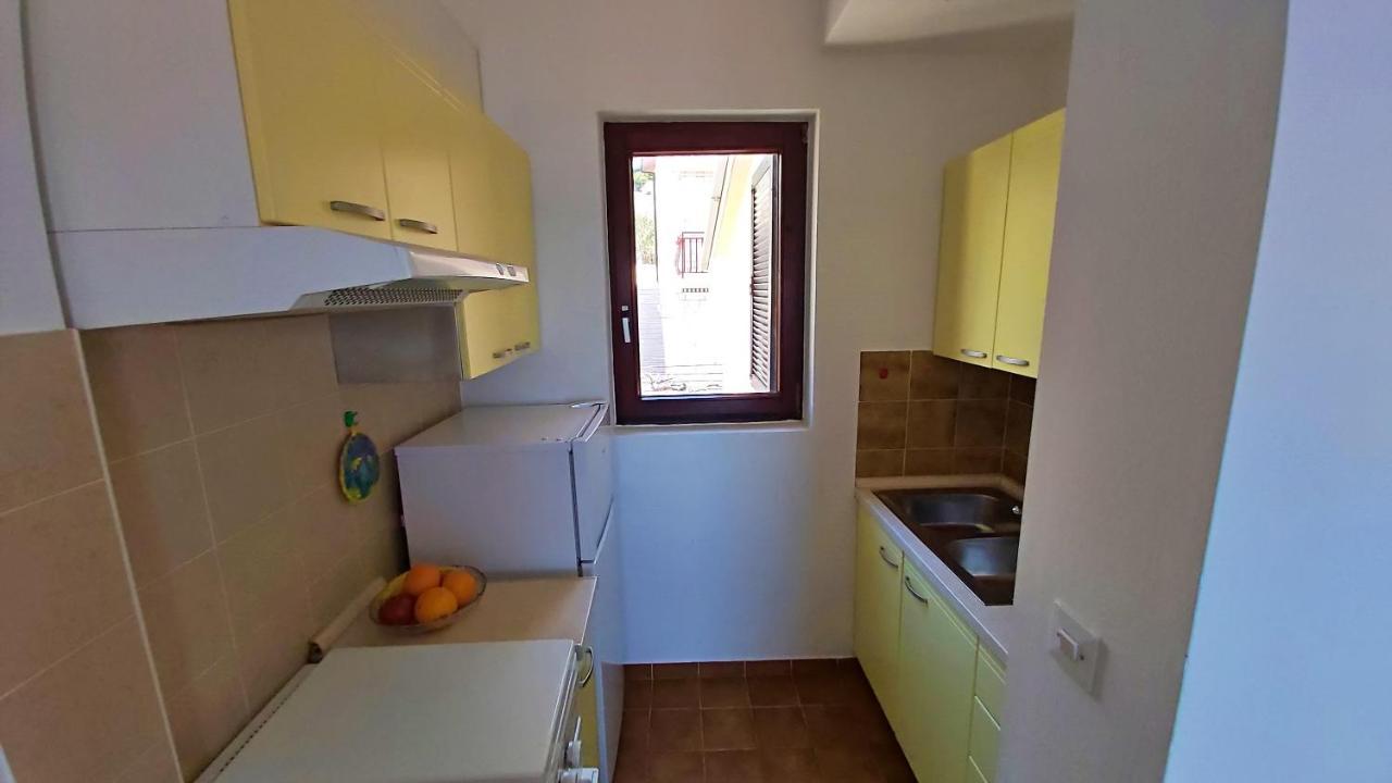 אומיס Apartment Roscic מראה חיצוני תמונה
